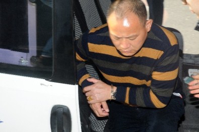 Uçakta Hırsız Var