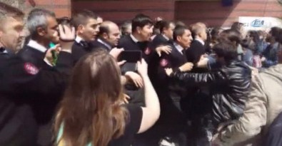 Anadolu Üniversitesi karıştı: 6 yaralı