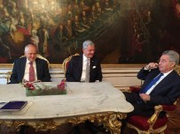 SEBASTİAN KURZ - Bakan Bozkır, Avusturya Cumhurbaşkanı Fıscher'la Görüştü
