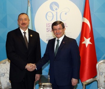 Başbakan Davutoğlu Azerbaycan Cumhurbaşkanı Aliyev İle Görüştü