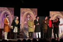 HALDUN DORMEN - Başkan Yaşar Usta Tiyatroculara Kapılarını Açtı