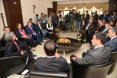 CHP Heyetinden Diyarbakır Büyükşehir Belediyesine Ziyaret