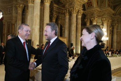 Cumhurbaşkanı Erdoğan'dan Devlet Liderleri Onuruna Dolmabahçe'de Akşam Yemeği
