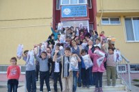 ÇOCUK AYAKKABISI - Hanönü CHP Kadın Kolları Minik Öğrencilere Ayakkabı Dağıttı