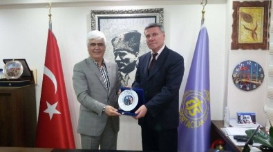 Sivrihisarlılar Derneği'nden Eskişehir Tuhafiyeciler Odası'na Ziyaret