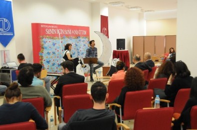 Anadolu Üniversitesi'nde 'Büyüklere Masallar Akustik Söyleşisi'