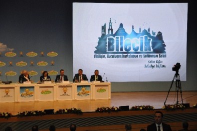 Başkan Yağcı, AK Parti 5. Yerel Yönetimler Sempozyumunda Bilecik'i Anlattı