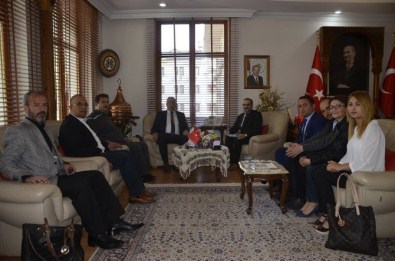 Galler Prensi Charles'tan Tokat Davetine Cevap