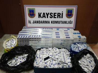 Jandarma Yolcu Treninde Sigara Kaçakçılığına Geçit Vermedi