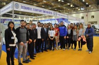 Kick Boks Şampiyonu Fatih Çimiç, Spor Ve Aktif Yaşam Fuarı'nda Üniversitesini Temsil Etti