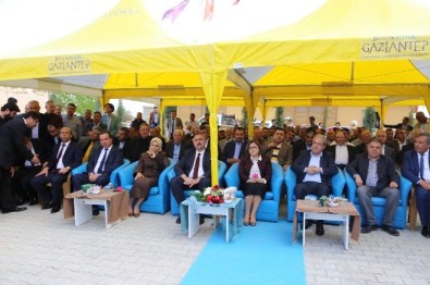 Oğuzeli'ne Yapılan Sosyal Tesis Törenle Hizmete Girdi
