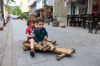 AYHAN BOYACı - Selçuk'ta Çocuk Oyuncakları Sergisi Açıldı