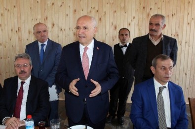 Yenimahalle Belediye Başkanı Yaşar Ve Kaymakam Dündar Muhtarlarla Buluştu