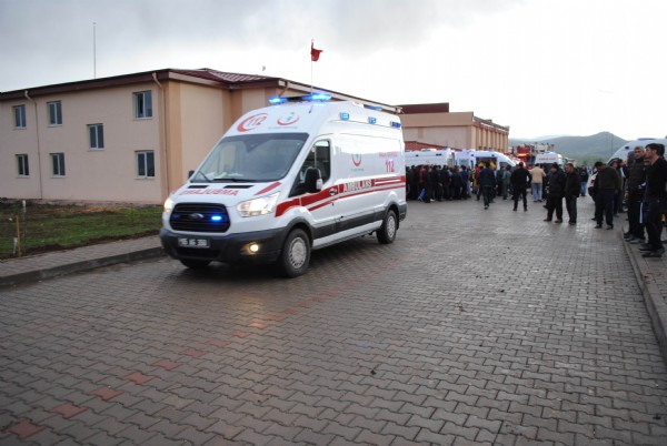 Amasya'da cezaevinin çatısı uçtu