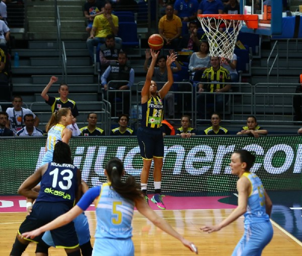 Fenerbahçe Avrupa üçüncüsü oldu