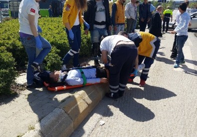 Kocaeli'de Trafik Kazası Açıklaması 4 Yaralı