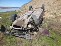 Muş'ta Otomobil Uçuruma Yuvarlandı Açıklaması 2 Yaralı