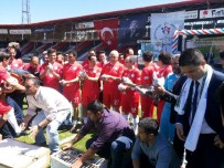 TUNCAY ŞANLI - Suriye Karmasıyla Kardeşlik Maçı Açıklaması Bakan Da Forma Giydi