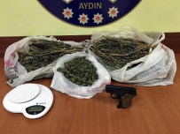 SAMANLıK - Dere Yatağı Ve Samanlığa Gizlemiş 2,4 Kilo Esrar Ele Geçirildi