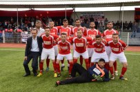 GARIBAN - Gariban Mahallenin Hayalleri Zengin Çocukları Şampiyon Oldu