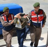 Kablo Hırsızları Çalıntı Malzemelerle Birlikte Yakalandı