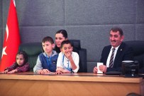 ARZU ŞAHİN - Karaaslan Ve Köktaş Samsunlu Öğrencileri Mecliste Ağırladı