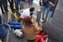 OKMEYDANı - Metrobüs Yoluna Giren Şahıs Kazaya Sebep Oldu