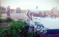 Otomobil İle Motosiklet Çarpıştı Açıklaması 2 Ölü