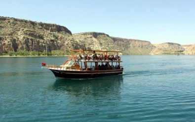 Polis Öğrencilere Halfeti'yi Gezdirdi