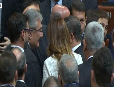 Ahmet Davutoğlu'na ilk tebrik Baykal'dan geldi