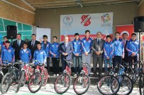 ''Ben De Spor Yapacağım'' Projesi Kapsamında 35 Gence Bisiklet Dağıtıldı