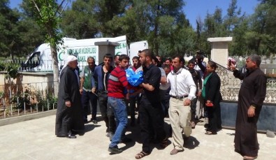Roketli Saldırıda Ölen 5 Suriyelinin Cenazesi Kilis'e Getirildi