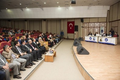 YYÜ'de Otizm Farkındalık Paneli