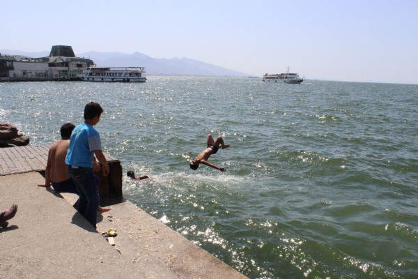 İzmir'de sıcaklık arttı
