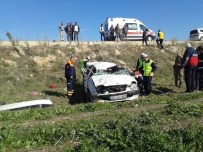 Adıyaman'da Otomobil Takla Attı Açıklaması 4 Yaralı