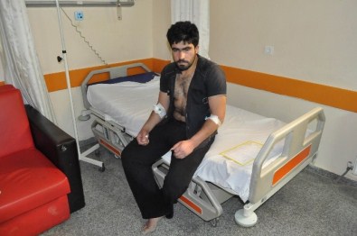 Dünya Starının Ziyaret Ettiği Çadır Kentte Yangın Açıklaması 1 Ölü, 2 Yaralı