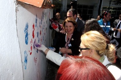 Hayata Renkli Dokunuş