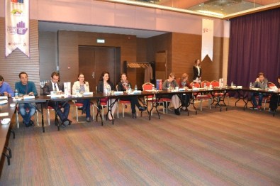 Trabzon'da 'Aile İçi Şiddetle Mücadele Projesi' Bilgilendirme Toplantısı