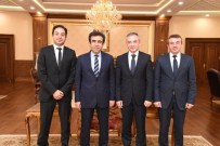 KANSERLE MÜCADELE - Vali Güzeloğlu Misafirlerini Ağırladı