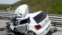 AMBULANS HELİKOPTER - Otomobil yol süpürme aracına çarptı!