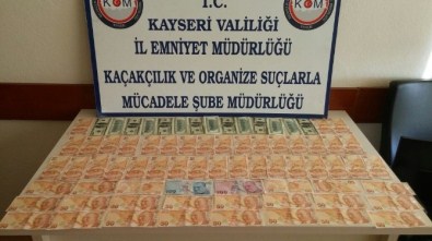 Baba Ve Oğulları Kalpazanlıktan Gözaltına Alındı