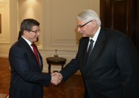 Başbakan Davutoğlu, Polonyalı Bakanı Kabul Etti