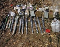 TANDıR EKMEĞI - Bingöl'de Çok Sayıda Silah Ve Mühimmat Ele Geçirildi