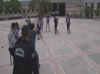 KUTLU DOĞUM HAFTASI PROGRAMI - Konuşmacıyı Protesto Edip Güvenliğe Yumurta Attılar Açıklaması 8 Gözaltı