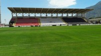 RıZA ÇAKıR - Manisa 19 Mayıs Stadyumu'nda Zemin Sorunu Çözüldü