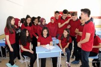 ALTıNYıLDıZ - Mülteci çocukları yazdı Türkiye birincisi oldu