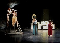 Azeri Oyunculardan 'Teleskope'