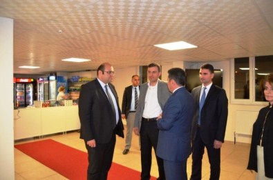 Aziziye Kaymakamı Zafer Öz Üniversite Öğrencileri İle Bir Araya Geldi