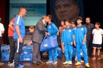 Büyükşehir Belediyesi'nden Amatör Spor Kulüplerine Malzeme Desteği