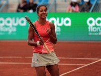 ÇAĞLA BÜYÜKAKÇAY - Çağla Büyükakçay'dan Bir İlk